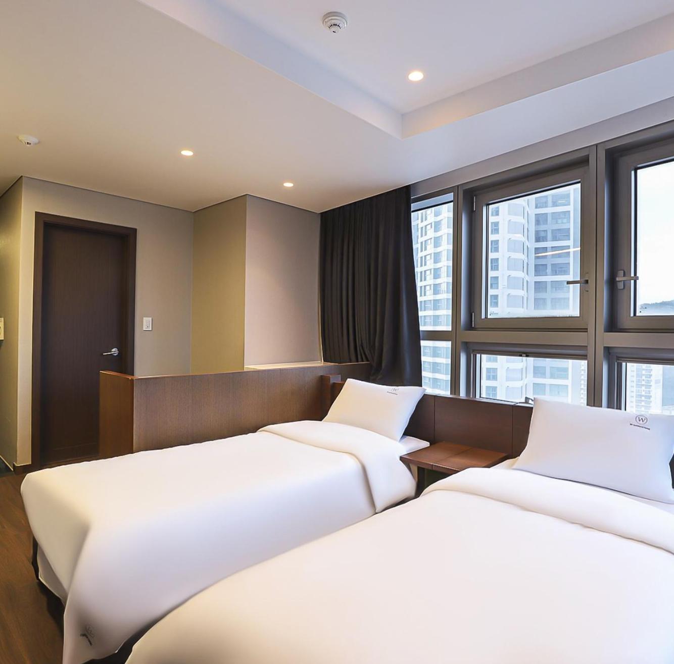 W Residence Hotel Busan Buitenkant foto
