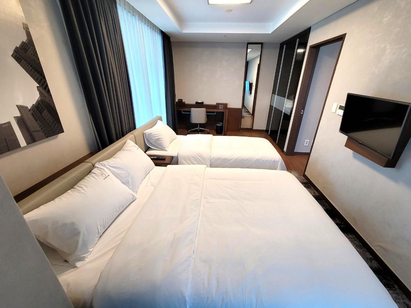 W Residence Hotel Busan Buitenkant foto