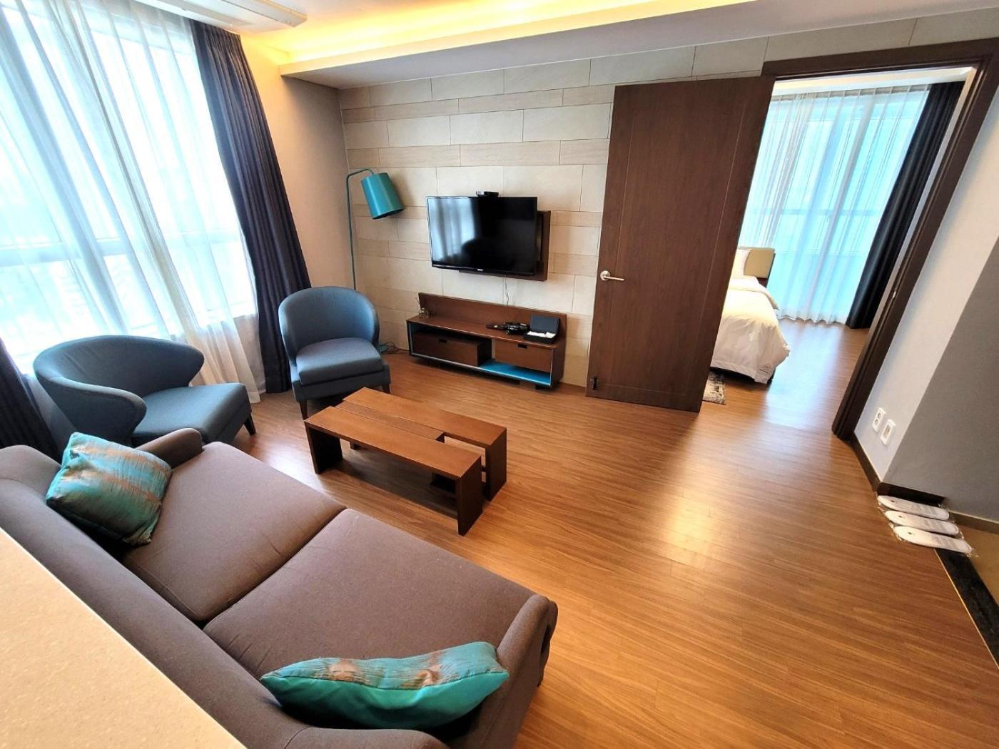W Residence Hotel Busan Buitenkant foto