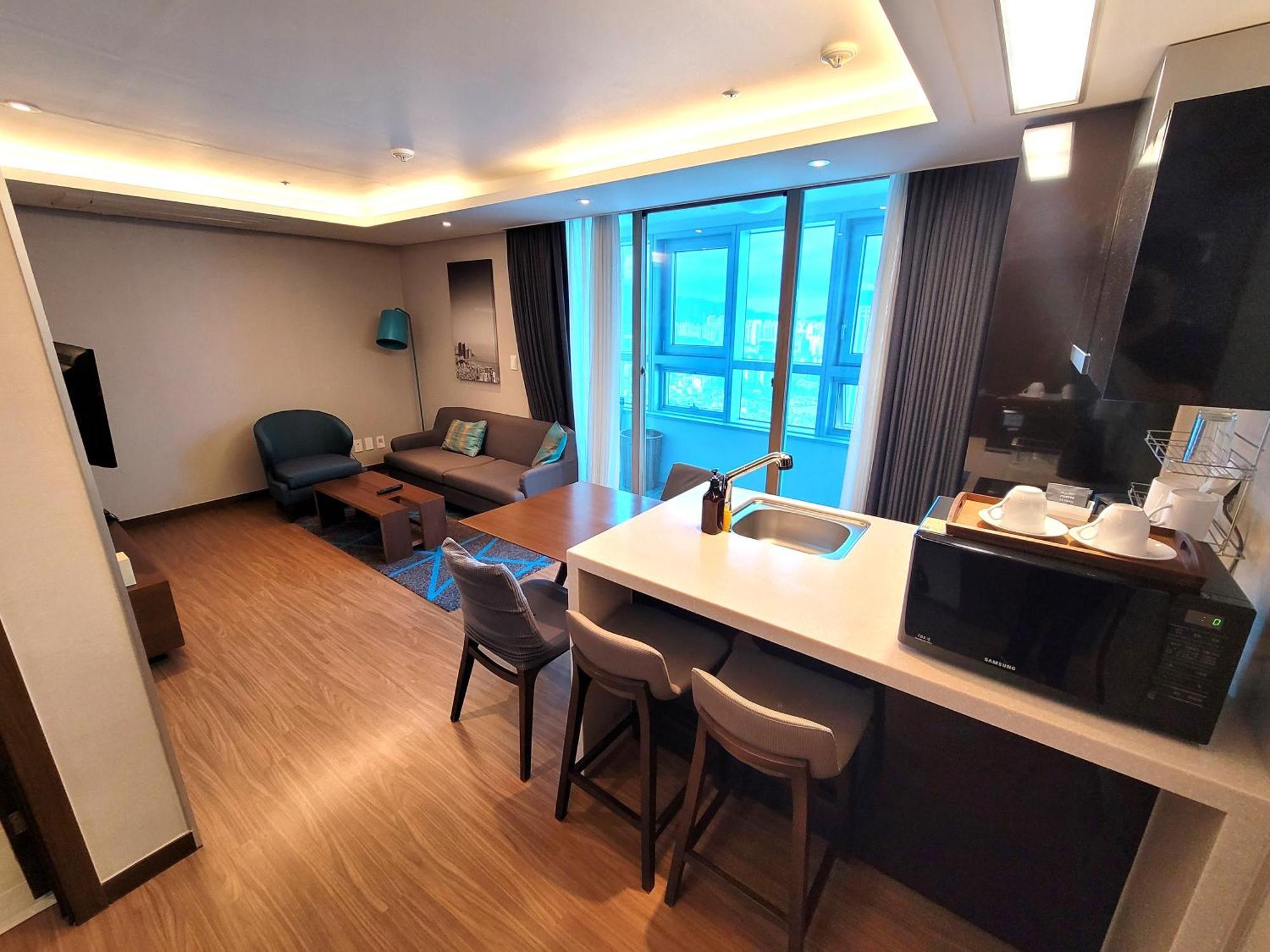W Residence Hotel Busan Buitenkant foto
