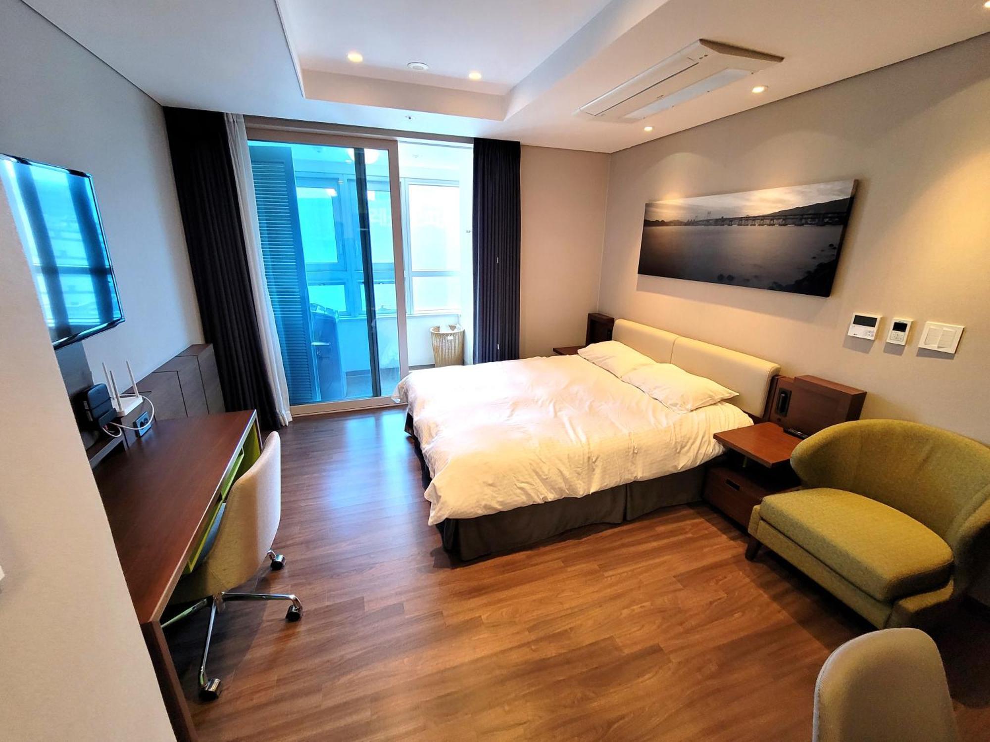 W Residence Hotel Busan Buitenkant foto