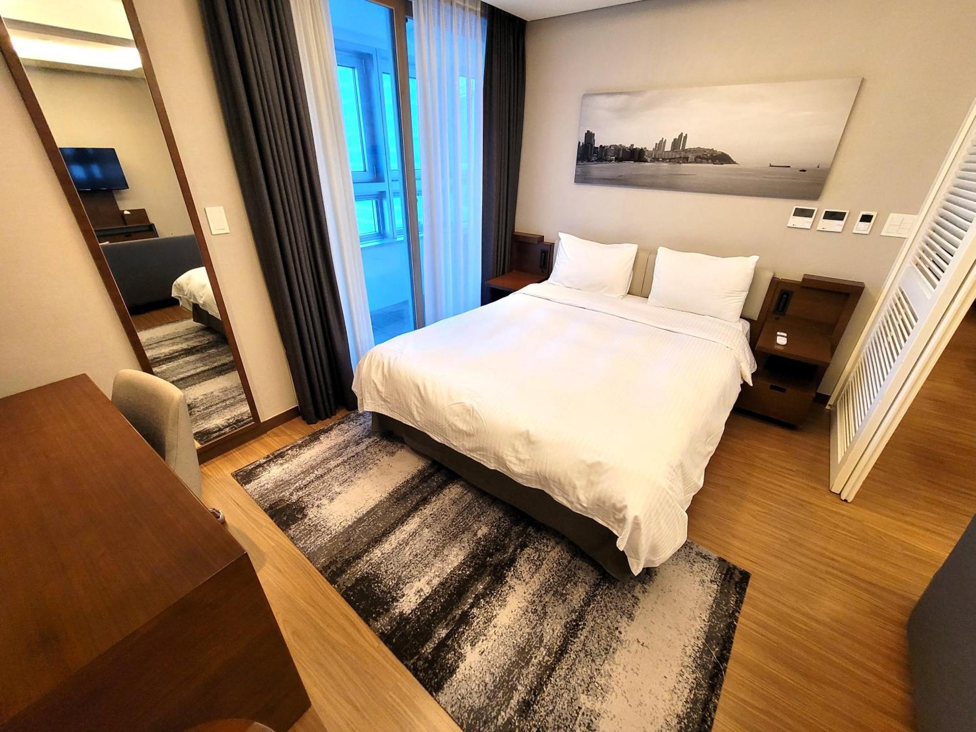 W Residence Hotel Busan Buitenkant foto